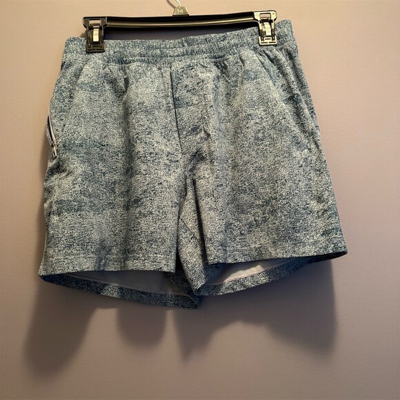 lululemon athletica Other - Lululemon Men's Athletic Shorts Size M Blue Speckled Lined Zip Pocket
